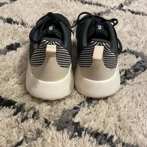 Adidas float - Picture 3 of 4